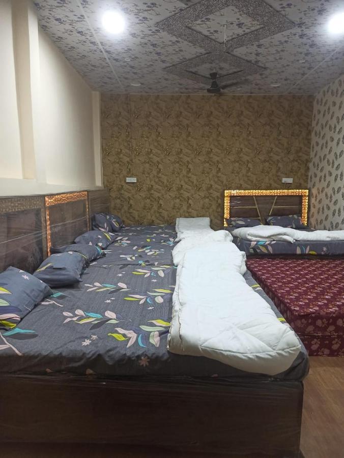 Hotel Shree Kashi Govardhan Dham Ujjain Exterior foto